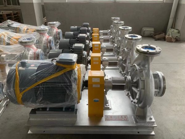 WRY系(xì)列新一(yi)代高效(xiào)節能循(xún)環油泵(bèng)