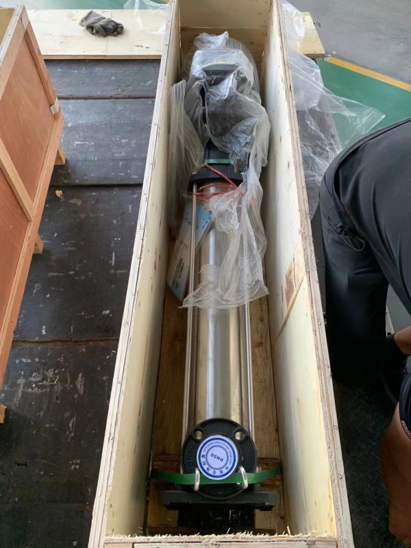 輕型立(lì)式多級離(li)心泵